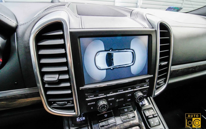 Porsche Cayenne cena 117777 przebieg: 111000, rok produkcji 2012 z Jedlicze małe 781